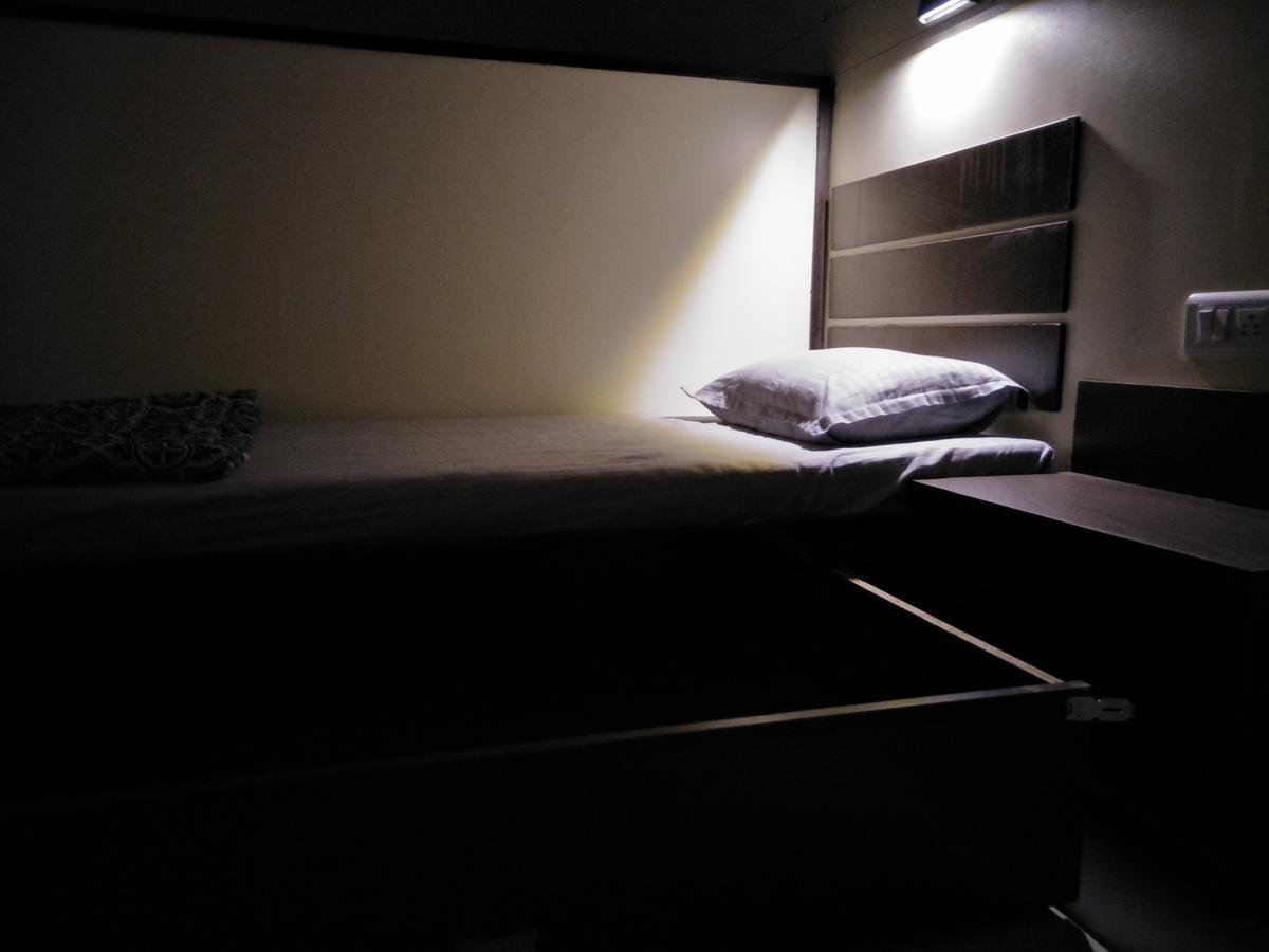 Night Halt Dormitory Ahmadábád Kültér fotó